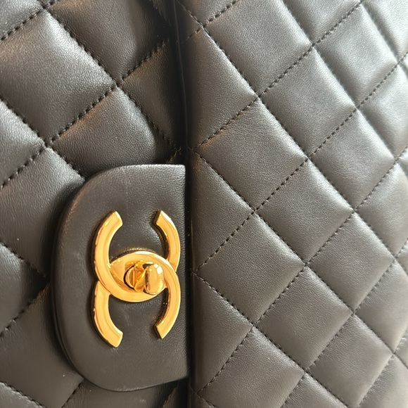 Chanel Leather Double Flap Jumbo - Picture 7 of 12
